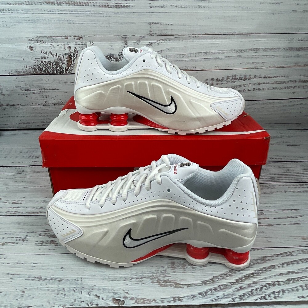 Nike Shox R4 (GS) Youth US 6 (Womens US 7.5) Sneakers White Phantom